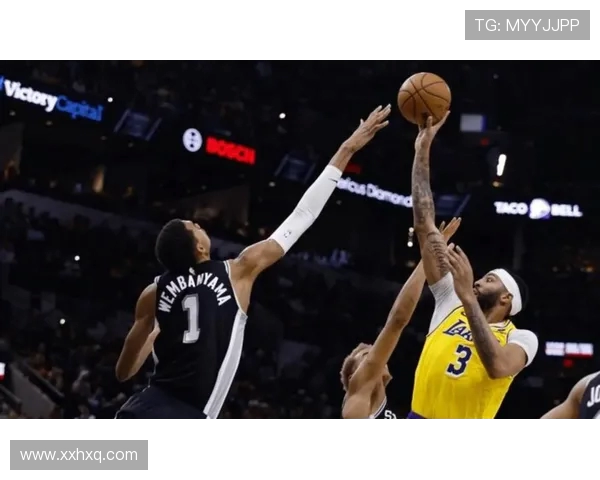 马刺与独行侠激战正酣三月十三日NBA精彩对决不容错过