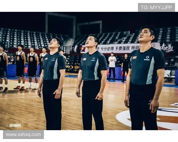 城市联赛特别报道：上海篮球队如何在竞争中崛起与突破的精彩历程